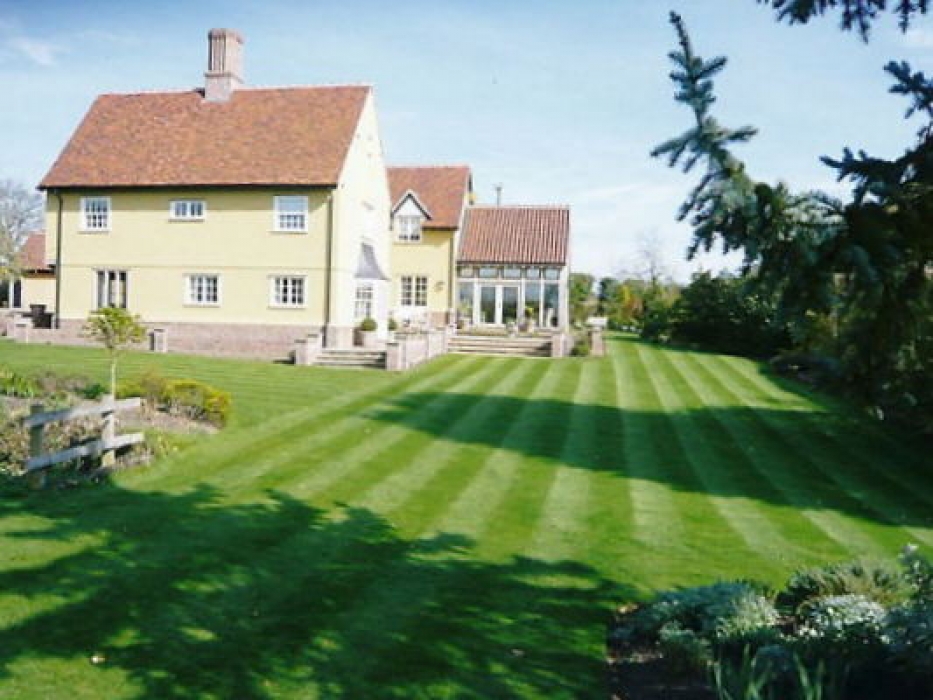 Landscaped lawn from County Turf